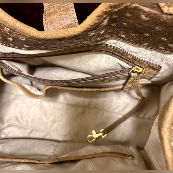 MICHAEL Michael Kors Distressed Ostrich Embossed Leather Shoulder Bag. - Picture 11 of 16